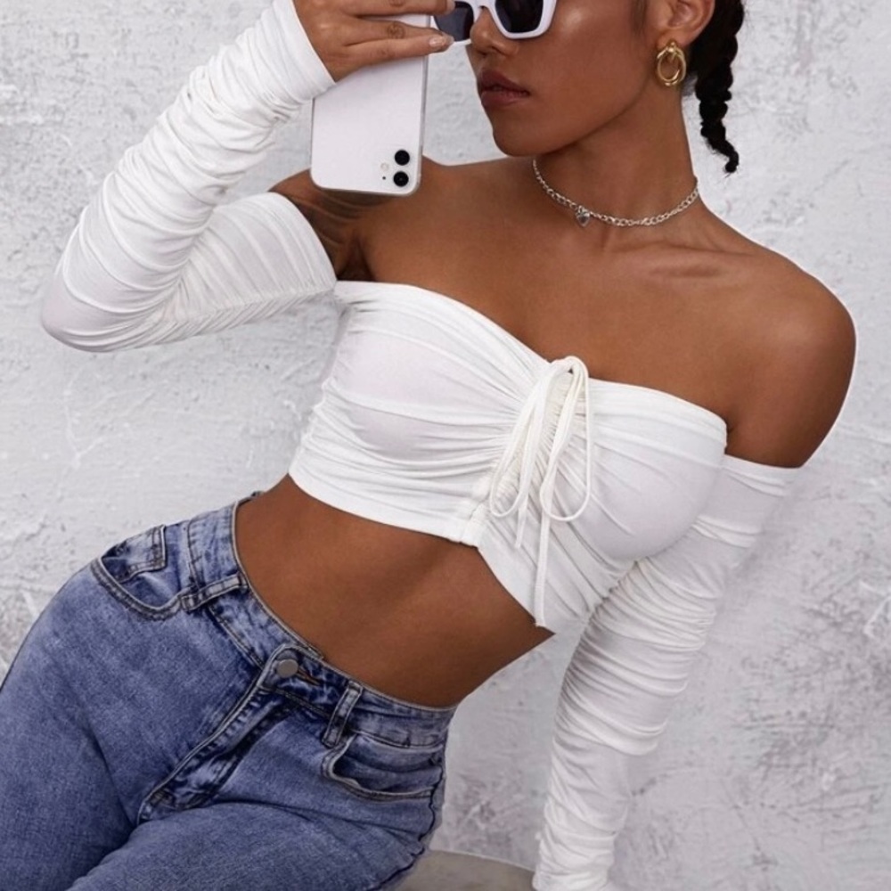 Ruched drawstring off the shoulder crop top